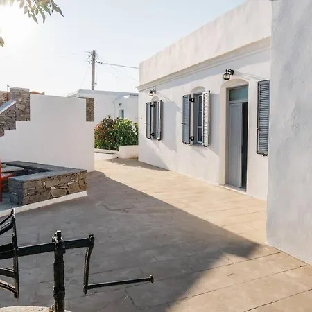 Tzara Sifnos